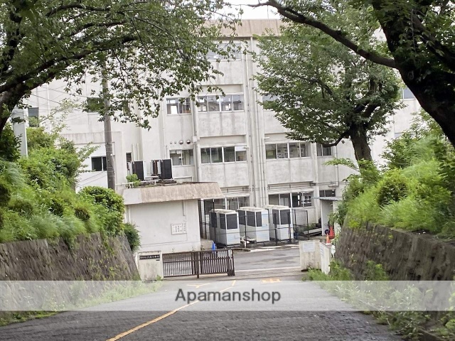 小学校　藤沢市立大越小学校（小学校）まで609m