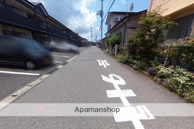 その他　前面道路（その他）まで0m