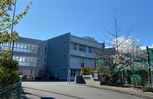 高校・高専　静岡県立掛川東高校（高校・高専）まで1226m