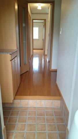 玄関　明るい玄関です