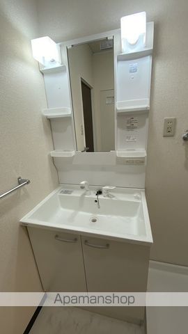 ＪＲ山陽本線 高島駅 徒歩19分 3階建 築38年の内装写真