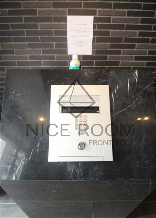 セキュリティ　プレサンス堺筋本町センティス　オートロック