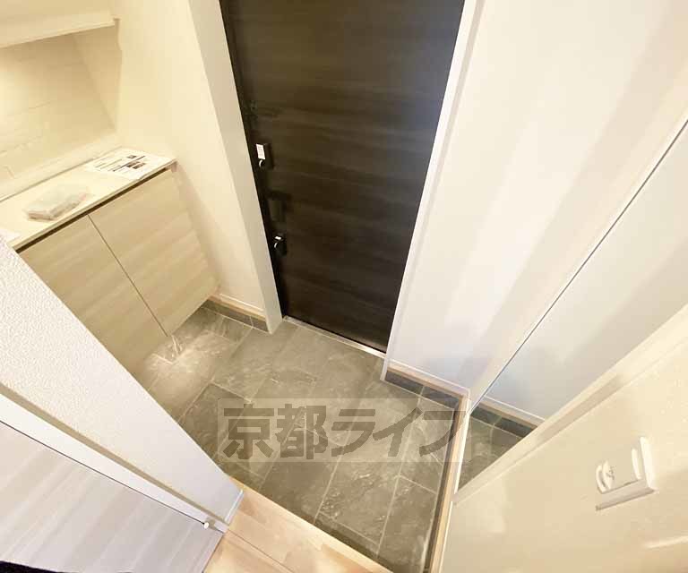 玄関　靴を置くスペースが広めです。