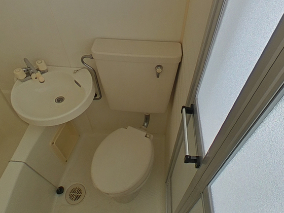 トイレ　※別号室のお写真です