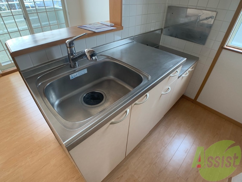 キッチン　キッチンになります。お料理も楽々できそうですね！