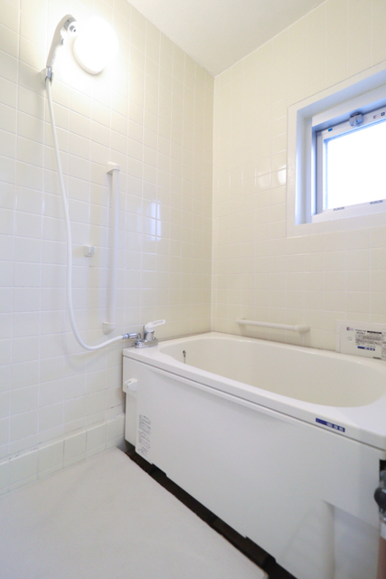 バス・シャワールーム　浴室