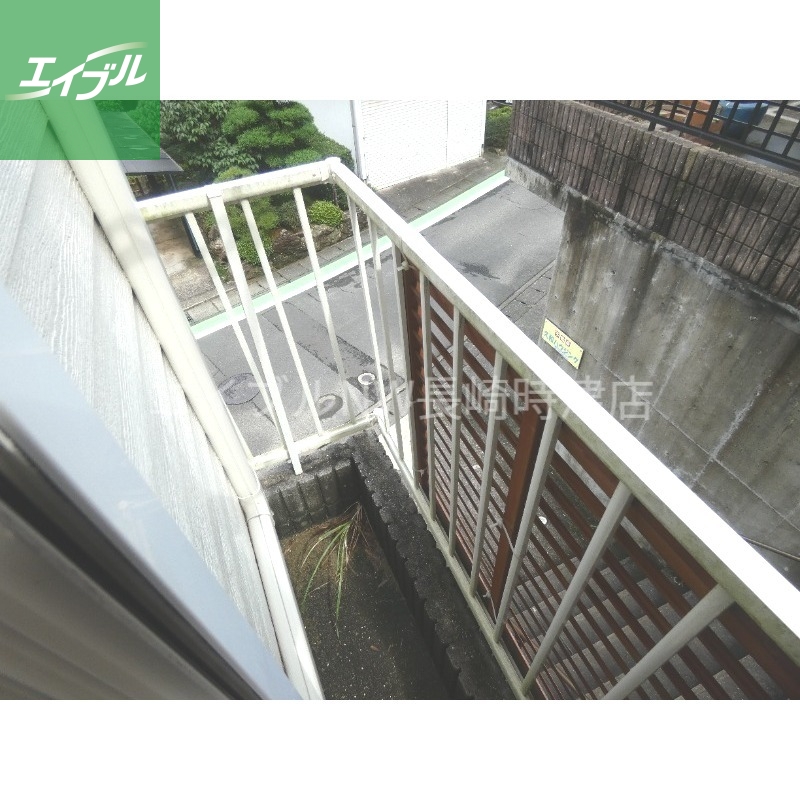 バルコニー　※別号室の写真になります。