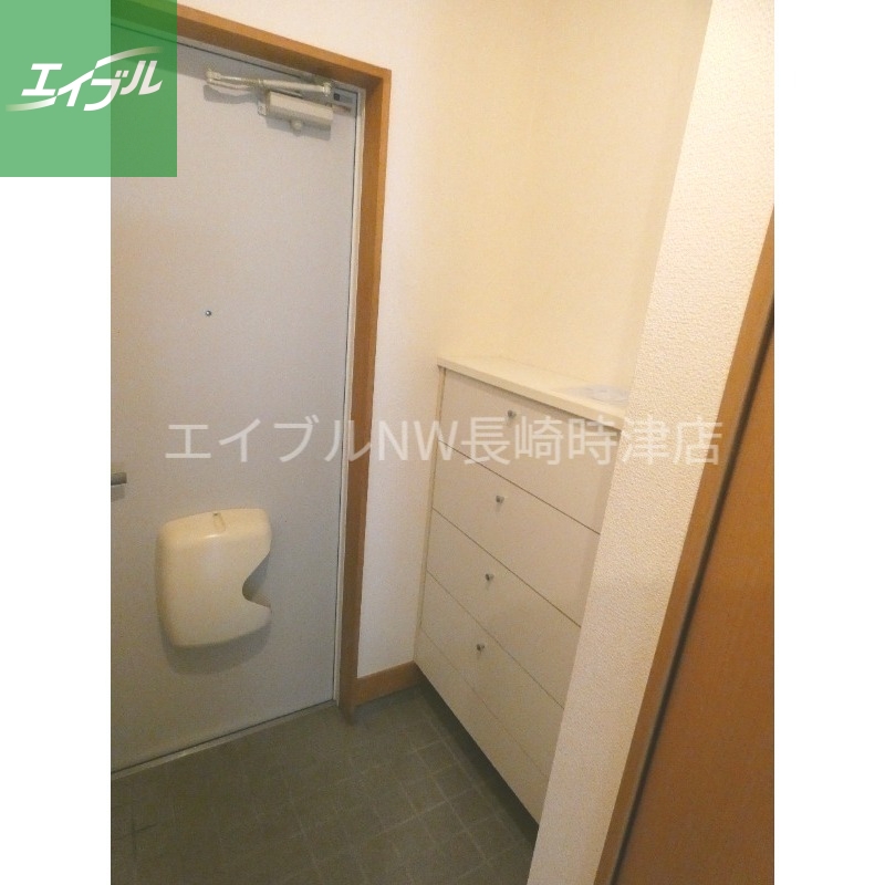 玄関　※別号室の写真になります。