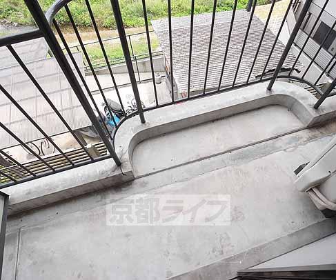 バルコニー　洗濯物もよく乾きそうですね