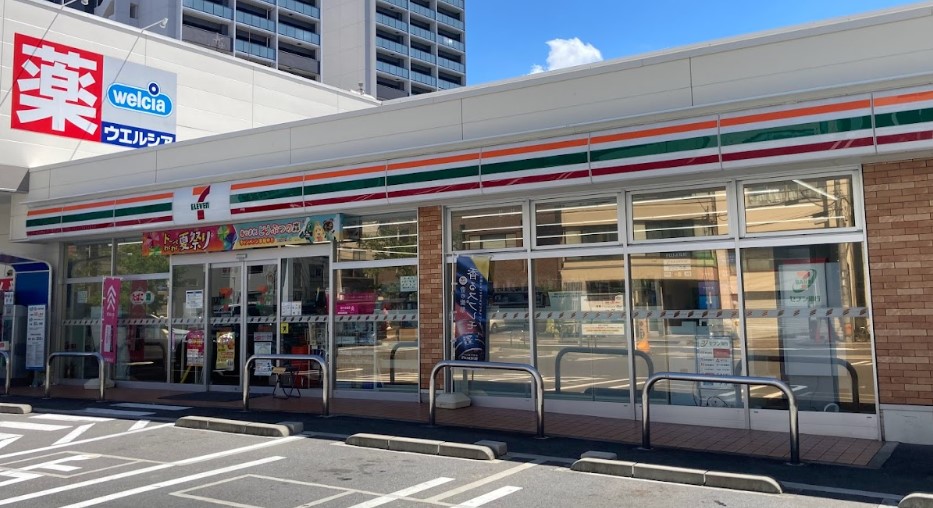 コンビニ　セブンイレブン 名古屋代官町店（コンビニ）まで542m
