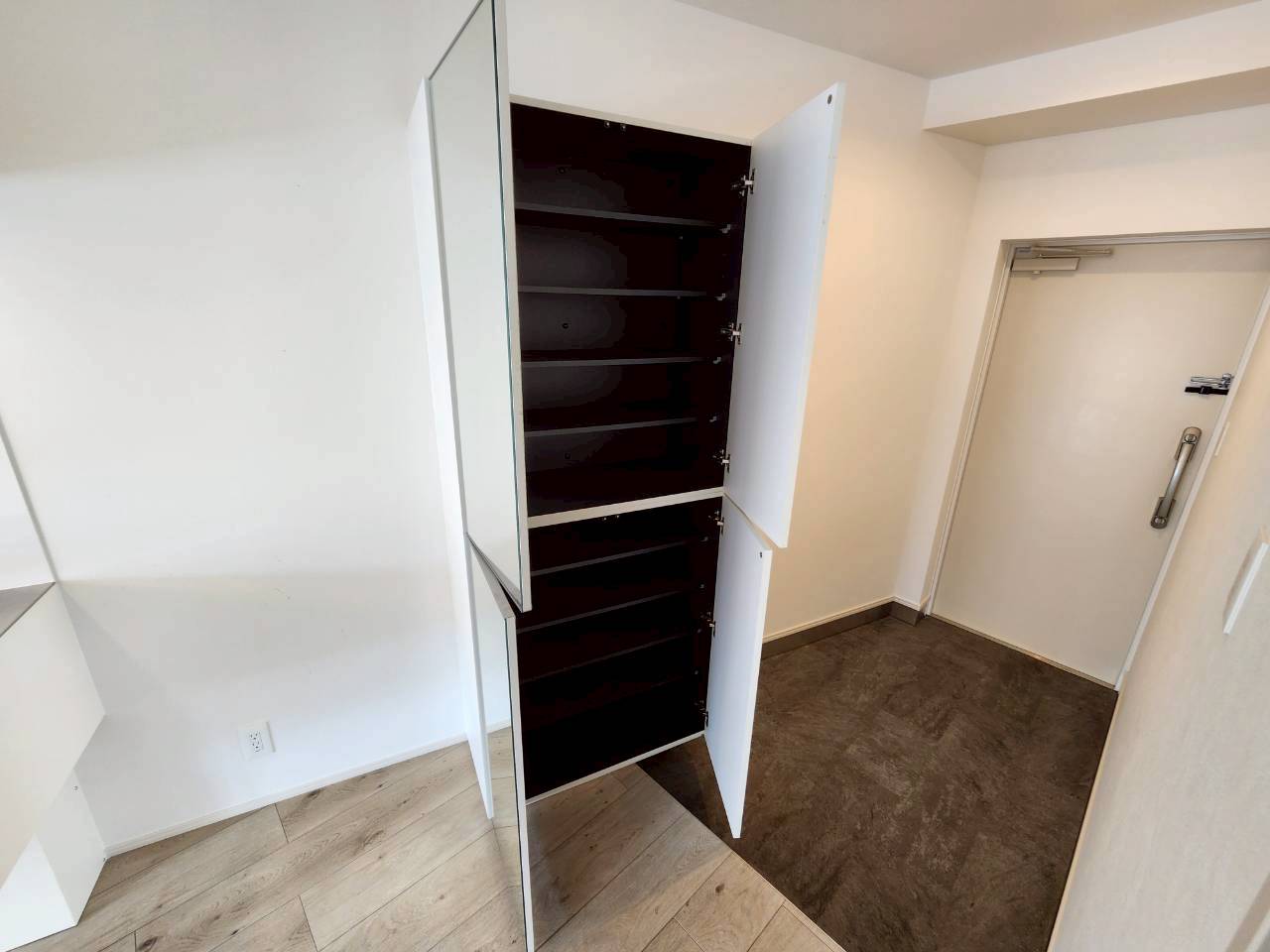 収納　シューズBOX