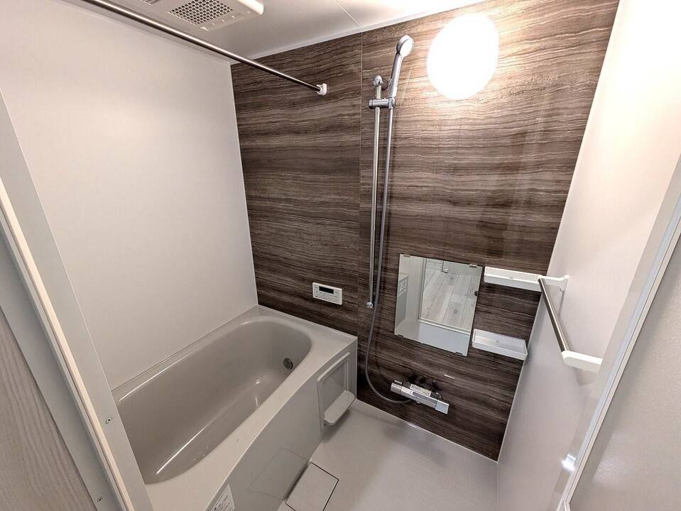 バス・シャワールーム　浴室