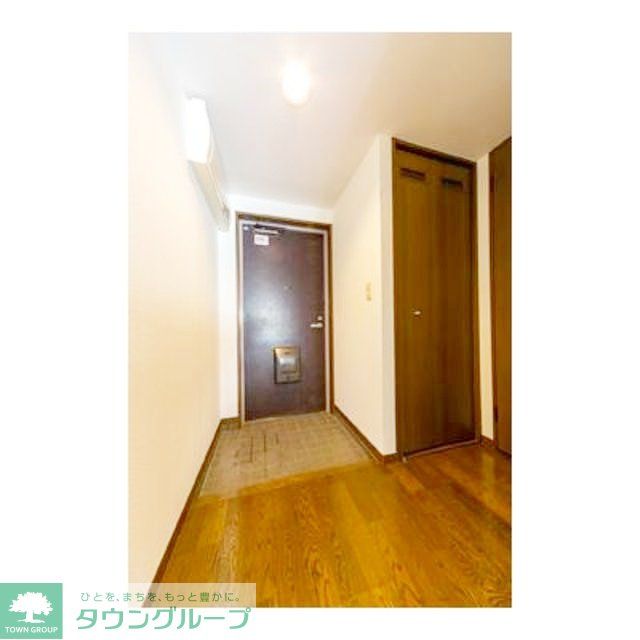 玄関　お部屋探しは株式会社　タウンハウジング　までお気軽にお問合…