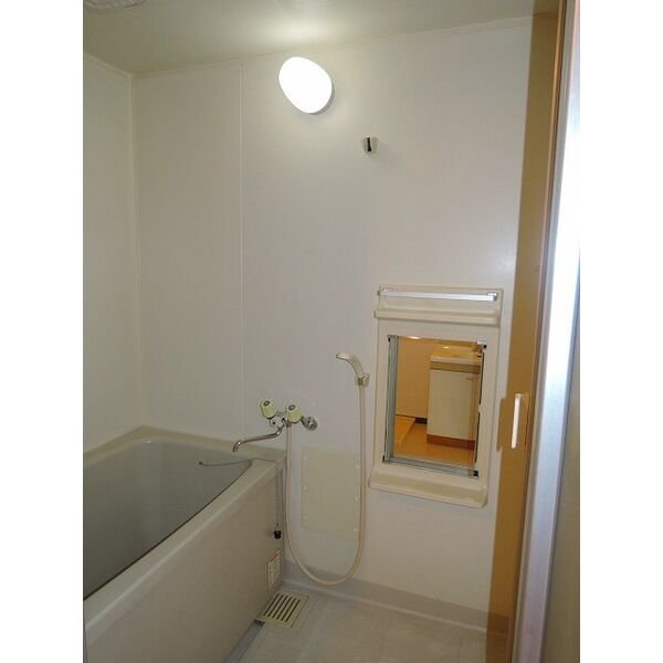 バス・シャワールーム　１日の疲れを癒すならここでしょ