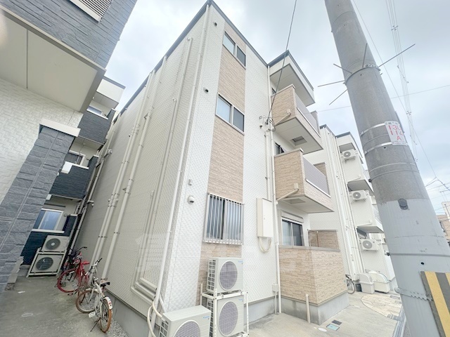 F maison 東加賀屋1番館