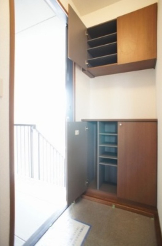 玄関　図面と現状に相違がある場合には現状を優先