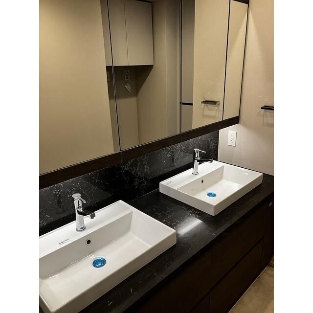 洗面設備　洗面所です