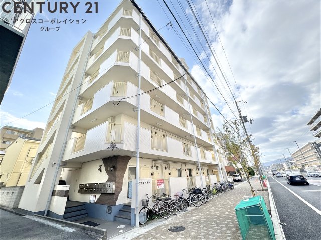 建物外観　甲子園口北側の山手幹線沿い