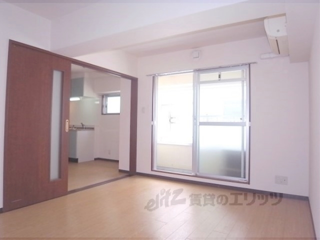 居室・リビング　洋室