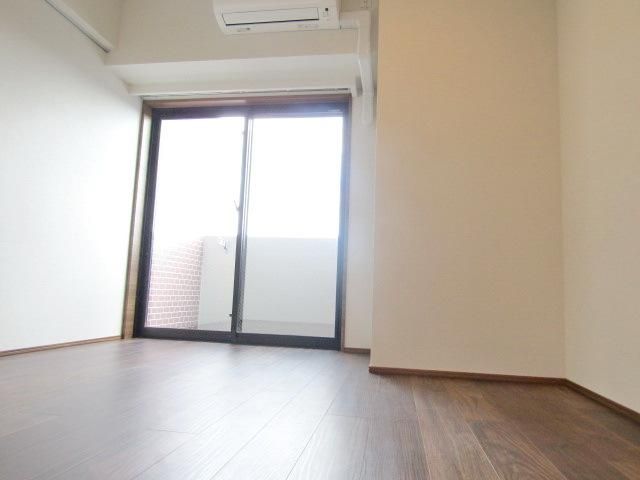 居室・リビング　★明るい洋室★