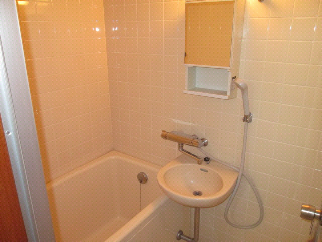 洗面設備　浴室