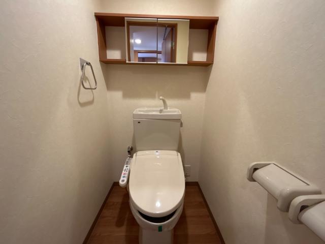 トイレ　トイレ