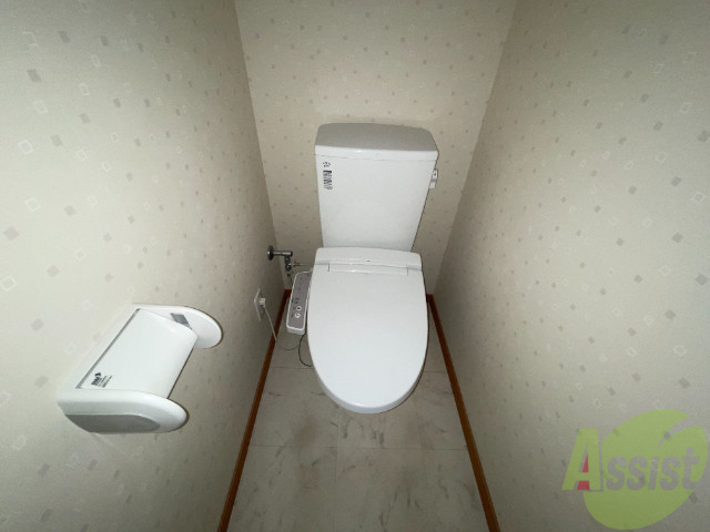 トイレ　ウォシュレット付きのトイレです。シャワートイレは日本の宝。