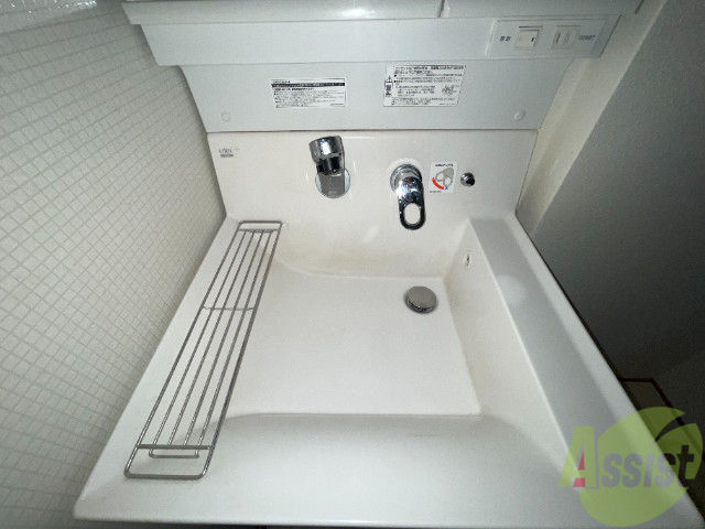 洗面設備　シャンプードレッサー。身支度はここでばっちり。