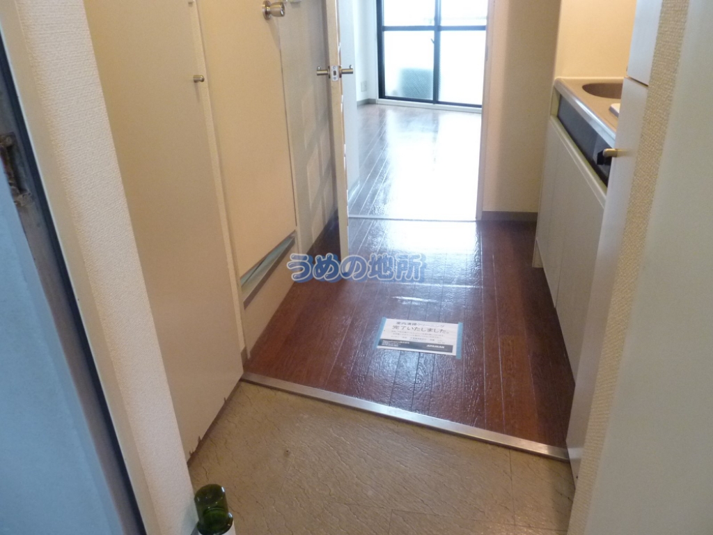 玄関　P1570252　ロゴ圧縮済