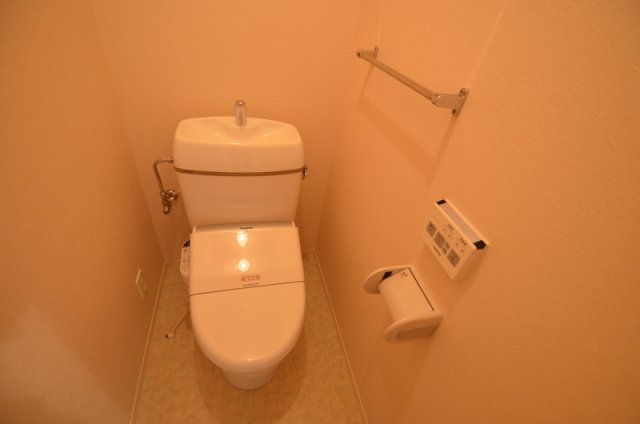 トイレ　ウォシュレット付きトイレ♪