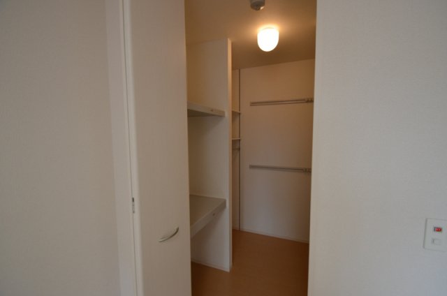 収納　ウォークインクローゼット♪