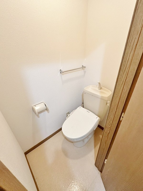 トイレ　★温水洗浄便座★