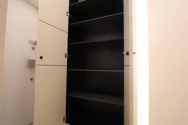 玄関　シューズボックスです