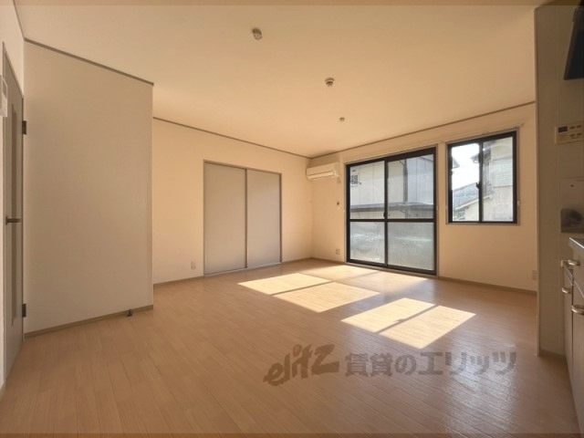 居室・リビング　リビング