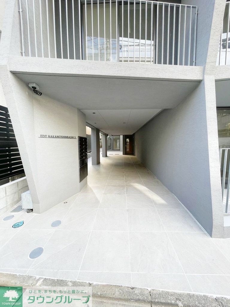 エントランス　お部屋探しはタウンハウジングへ♪