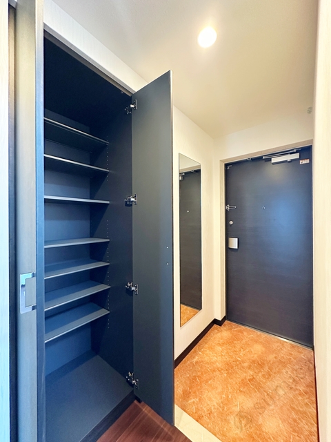 玄関　たっぷりと収納できるシューズボックス♪♪