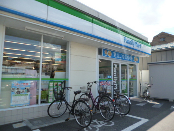 コンビニ　ファミリーマート大田上池台三丁目店（コンビニ）まで485m