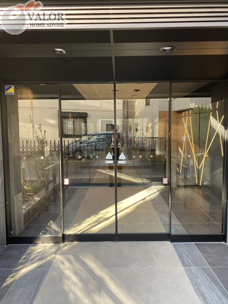 エントランス　エントランス