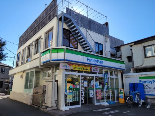 コンビニ　ファミリーマート茅ヶ崎サザン通り店（コンビニ）まで404m