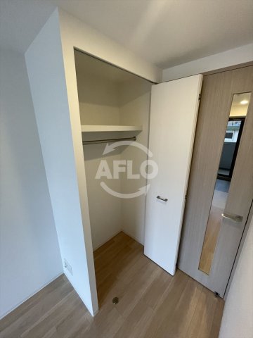 収納　エスリード京橋桜ノ宮公園　クローゼット