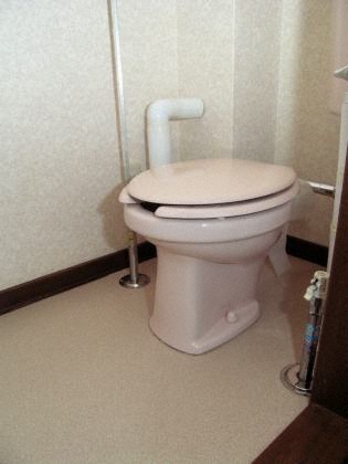 トイレ　トイレもきれいです