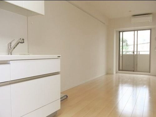 バルコニー　※他号室参考写真