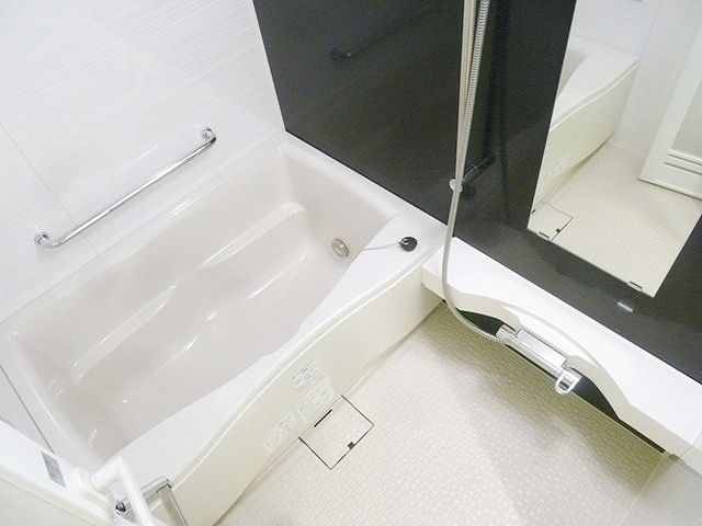 バス・シャワールーム　※他号室参考写真