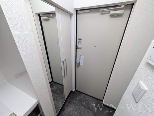 玄関　イメージ（同施工会社同一モデルの写真です）