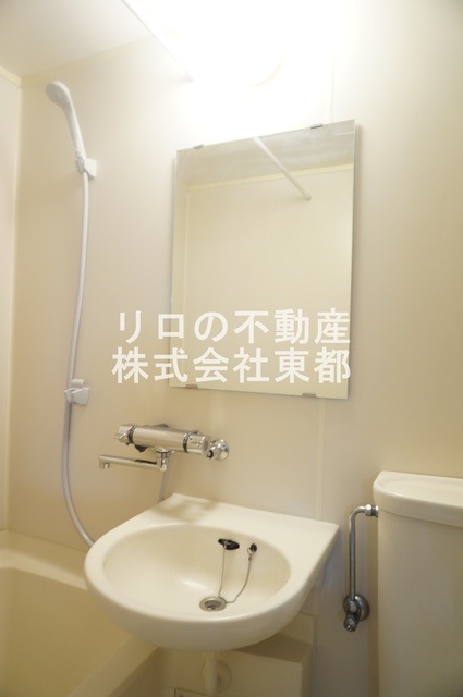 洗面設備　洗面ボウルもついているので、ここで洗顔できますね☆