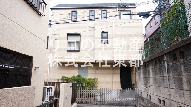 建物外観　周辺は閑静な住宅街ですので静かな住環境です！