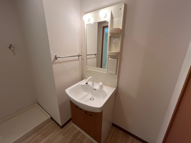 洗面設備　洗髪洗面化粧台