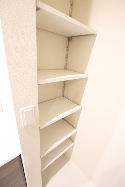 収納　洗面台隣の収納スペース◎