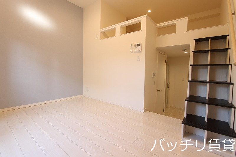 居室・リビング　画像は、同型タイプの為、現状を優先いたします。