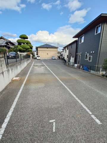 駐車場　駐車場